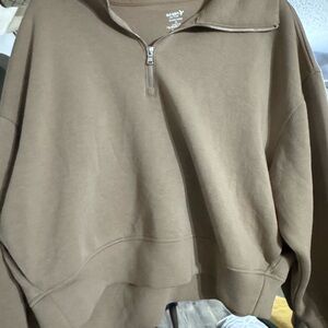 Old Navy Active Bounce Fleece Half-Zip Pullover in Taupe